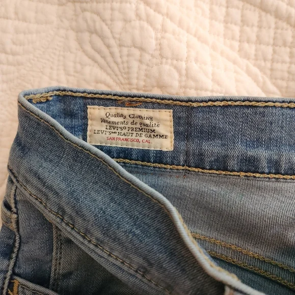 HOST PICK - 720 High Rise Super Skinny Levi's Jeans - Picture 11 of 13